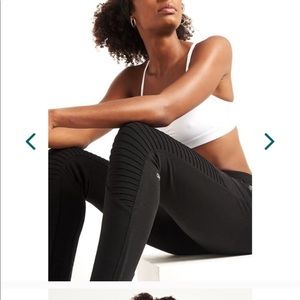 ALO yoga urban Moto jogger 💀